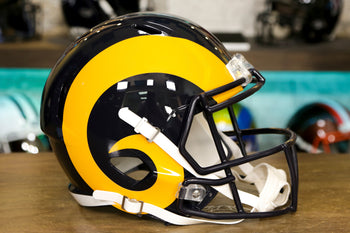 Los Angeles Rams Riddell Speed Replica Helmet - 2017-2019 Throwback – Green  Gridiron, Inc.