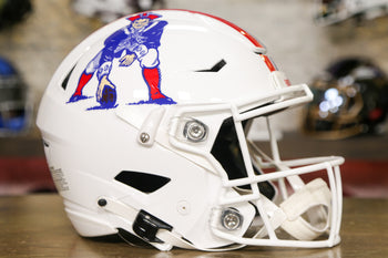 New England Patriots Riddell Speed Replica Helmet - 1982-1989 Throwbac –  Green Gridiron, Inc.