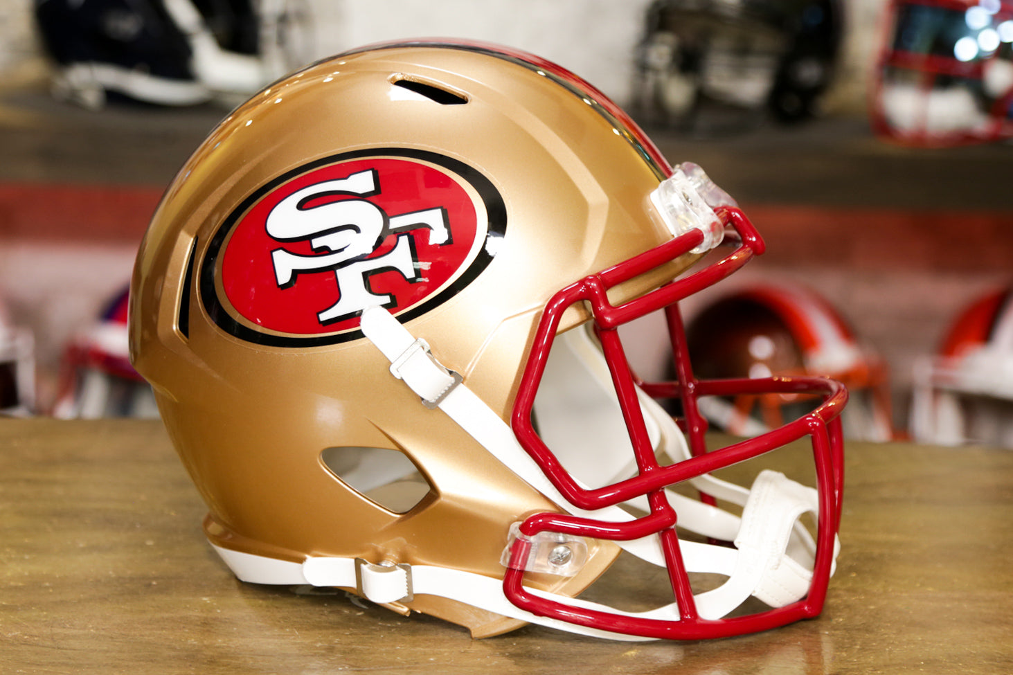 Riddell NFL San Francisco 49ers VSR4 Mini Replica Helmet