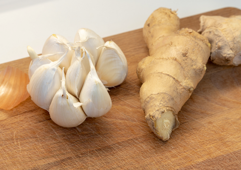 Garlic cloves and ginger.