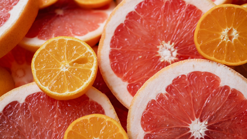 Sliced oranges and grapefruits