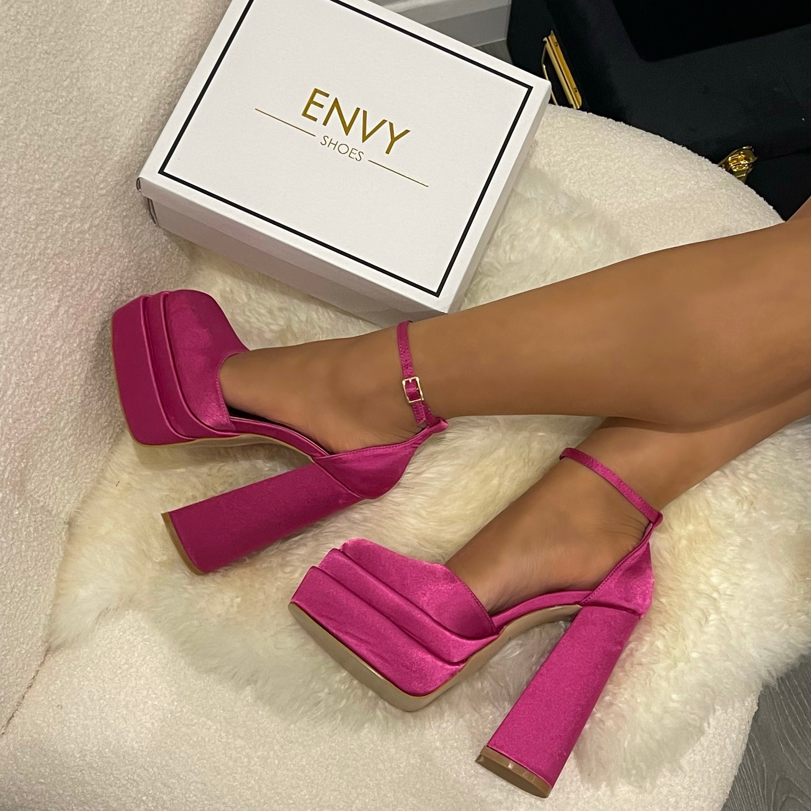 Envy Shoes UK - The slides everyone needs 😍 The Didi nude
