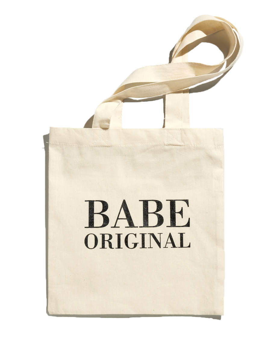 gabrielle tote bag outfit