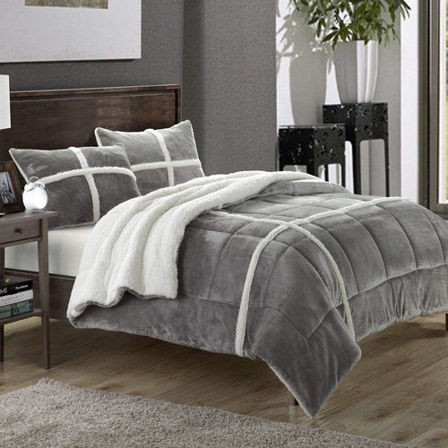 Comforter Set In King Size With Branded Design In Dark Brown Colour