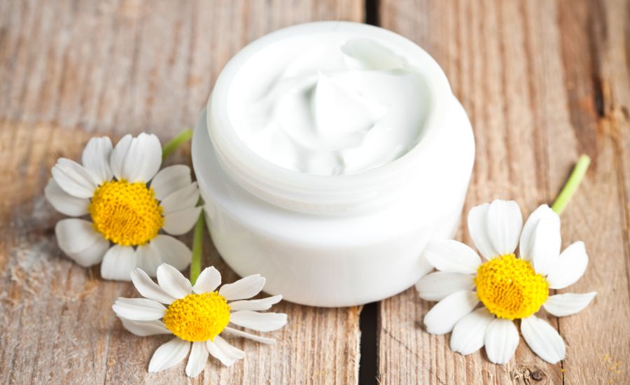 Chamomile’s Five Skincare Advantages