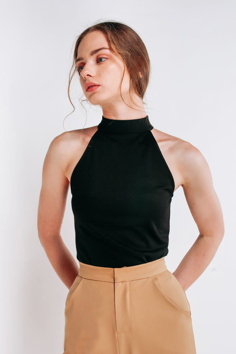 Halter Neck In Black KLARRA