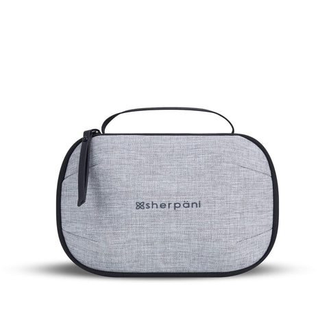 Front view of the Atlas toiletry bag