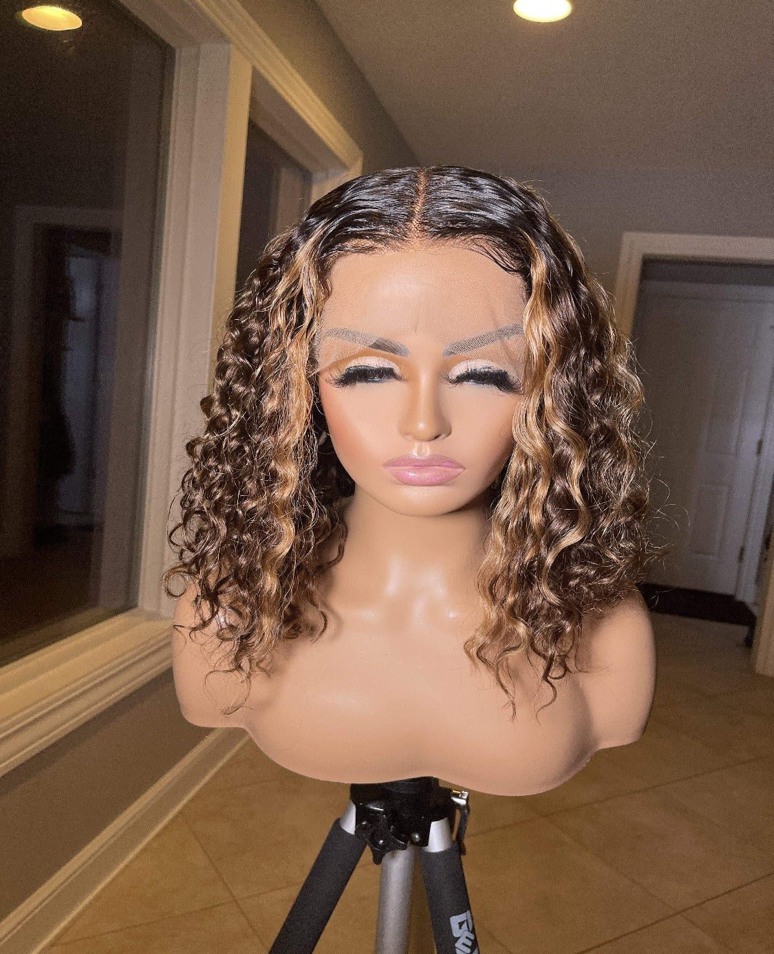 kelly lace front wig