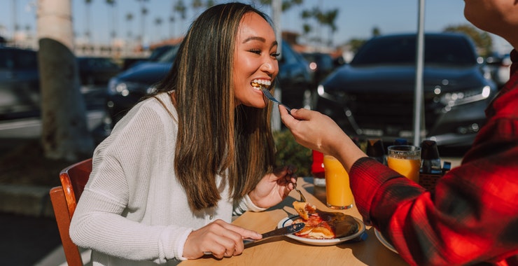 brunch date accessories