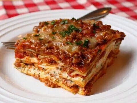 Chef Neat-Cooks Lasagna