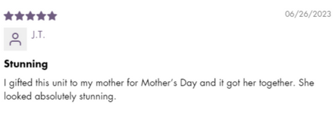 Screenshot of Jareisa's comment. She said her mother looked stunning in the Mix Color Brown Curly Bob Wig