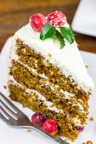 Gâteau au pain d'épice avec glaçage à la gousse de vanille tahitienne