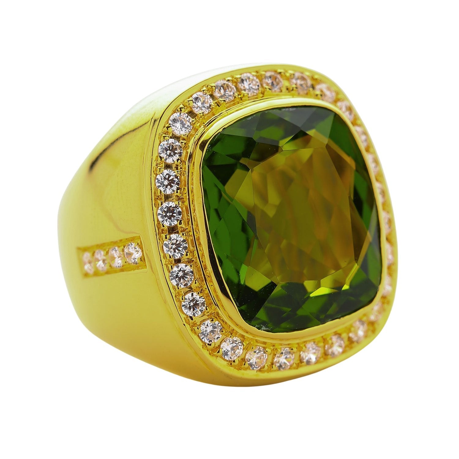 LMDLACHAMA 11.25 Ratti 10.50 Carat Original Peridot Stone Panchdhatu Gold  Ring For Men And Women : Amazon.in: Fashion