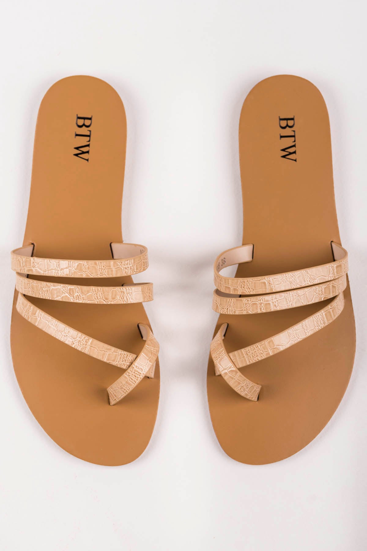 flat chappals for ladies online