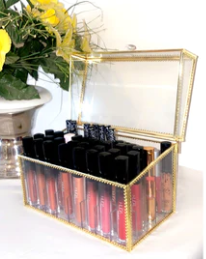 dustproof lipstick organiser and storage unit with lid