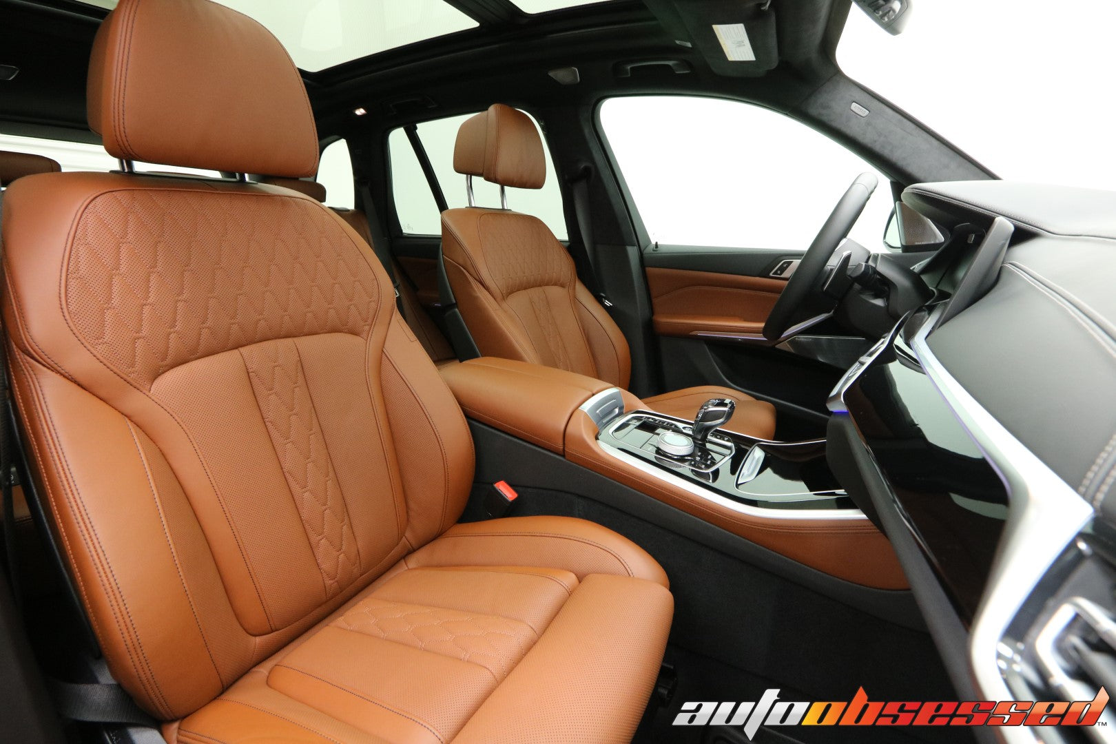 2023 BMW X5 M50i Leather Detailing