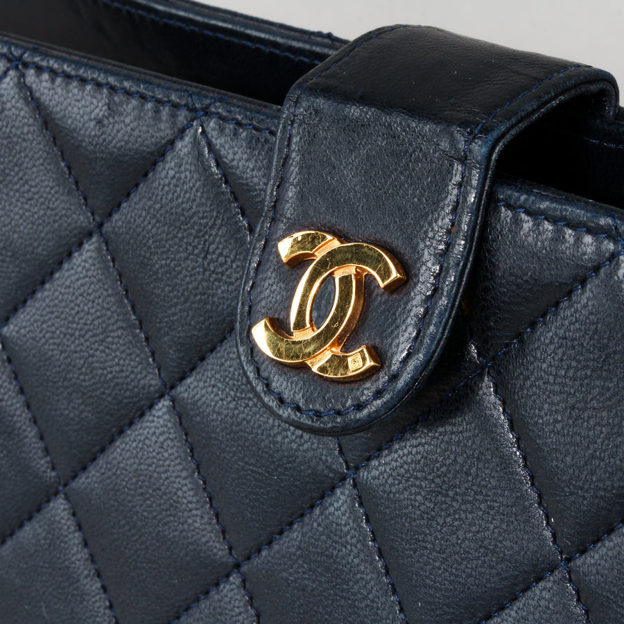 CHANEL Vintage Convertible Clutch - Blue Leather
