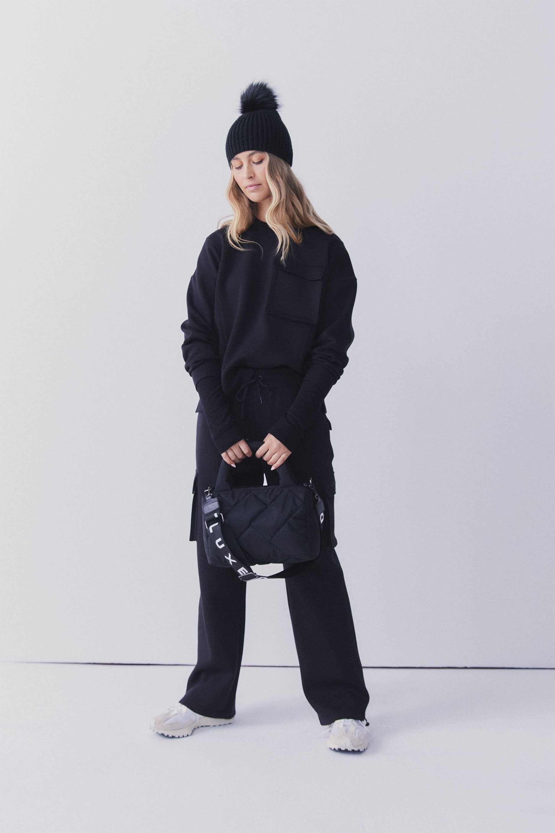 D-Luxe Padded Crossbody Bag — Black