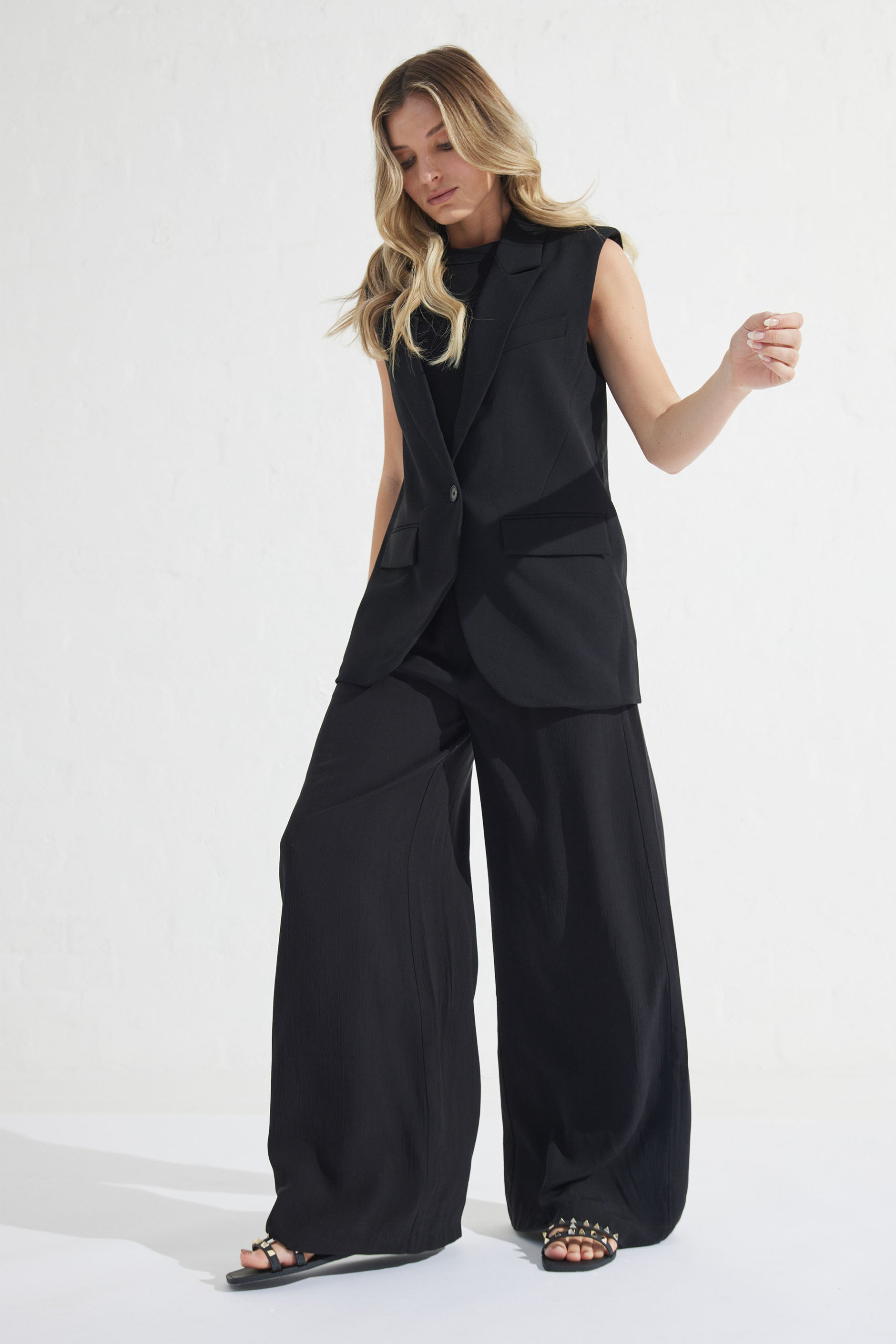 Hanna Wide Leg Pant — Black