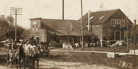 Early 1900's photo of the Mill