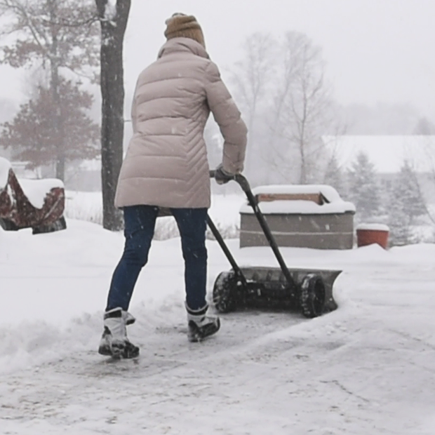 rolling shovel