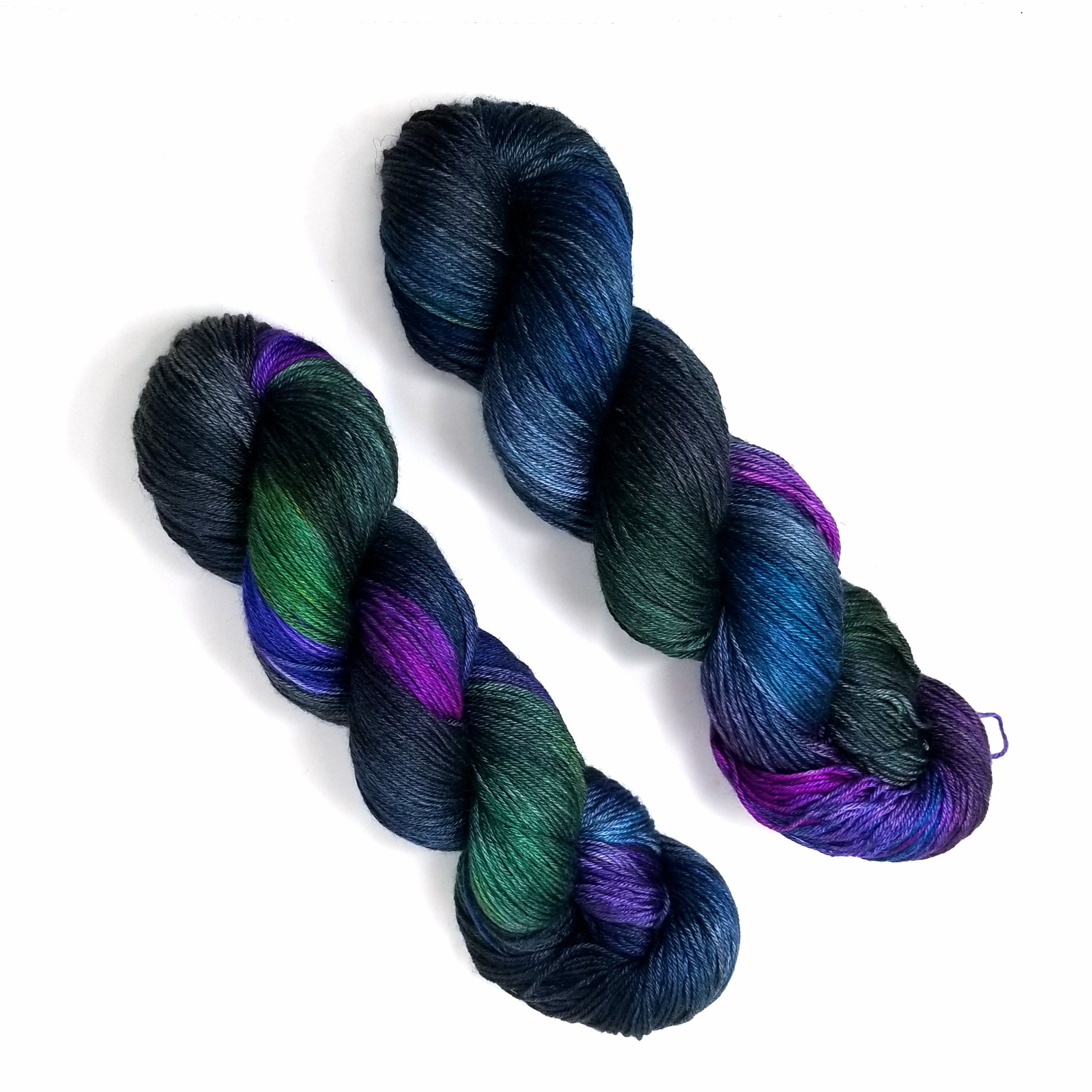 Raven Hand Dyed Yarn Sw Merino Fingering Weight Black Purple Blue Blue Barn Fiber