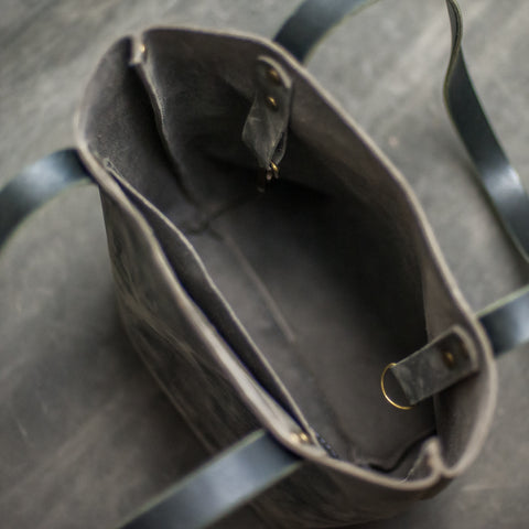 Interior Picture of Leather Tote Bag - Ox & Pine Leather Goods