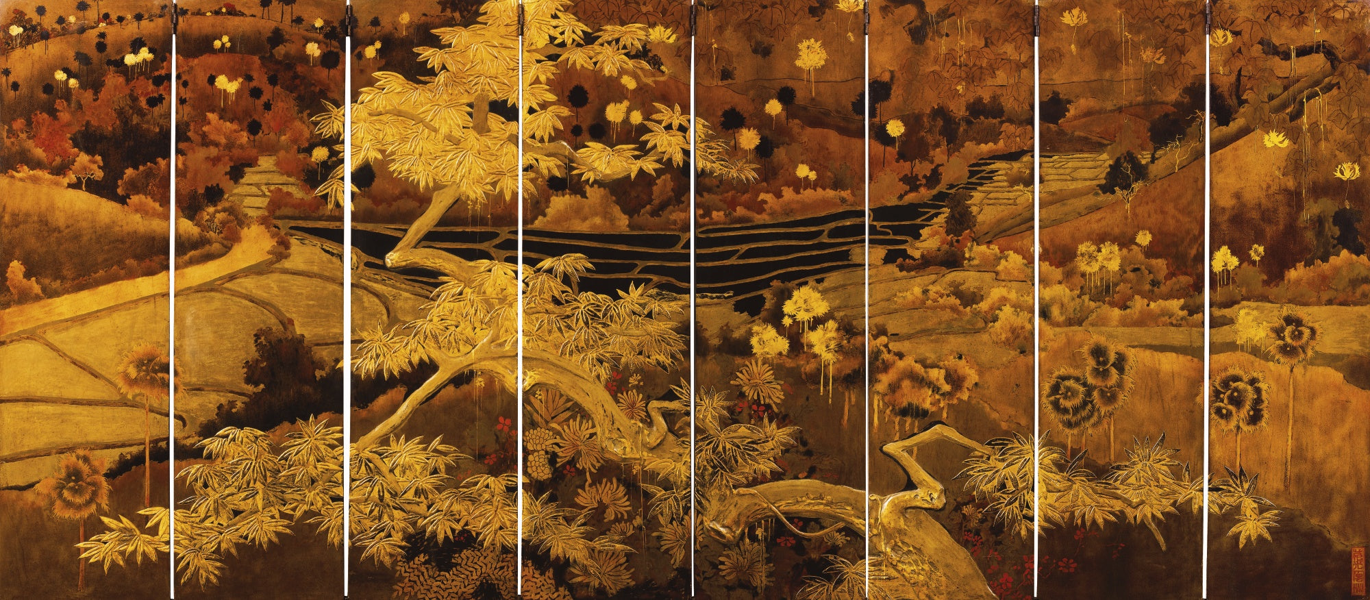 "Phong cảnh trung du Bắc Bộ", Tác giả: Phạm Hậu. 1940-1945, sơn mài trên gỗ, gồm 8 tấm, kích thước mỗi tấm 124,5cm x 33cm (Ảnh: artmarketmonitor.com)