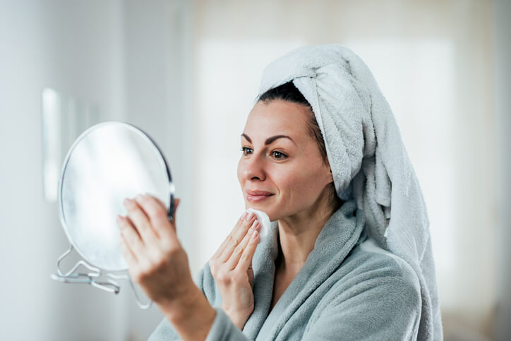 Puffy face in the morning: Causes, treatments, and prevention