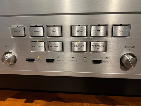 Luxman L-595A front panel control buttons closeup