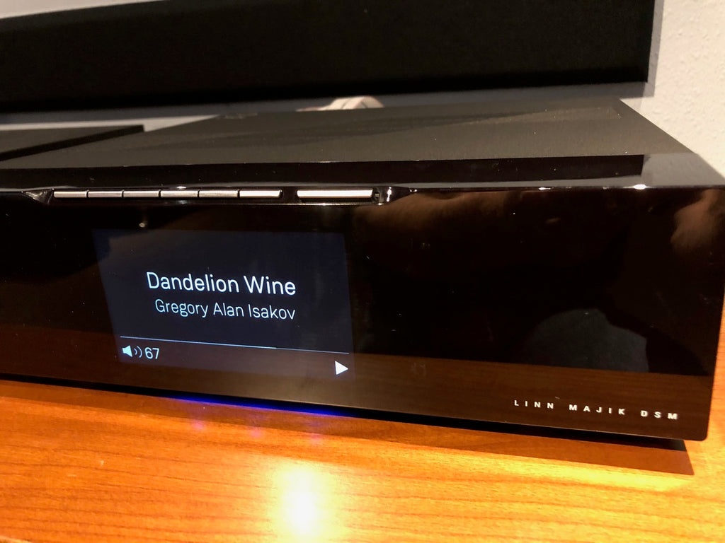 Linn's new Majik DSM/4 Front Angle Showing Display