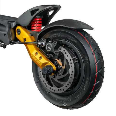 Wheel of the Mantis Pro SE Electric Scooter