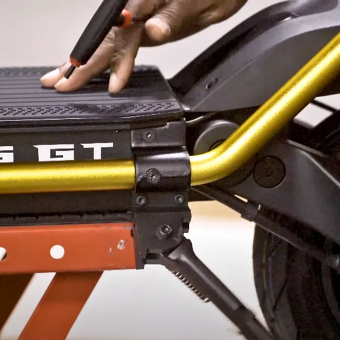 How to Attach the Kickstand on Wolf King GT