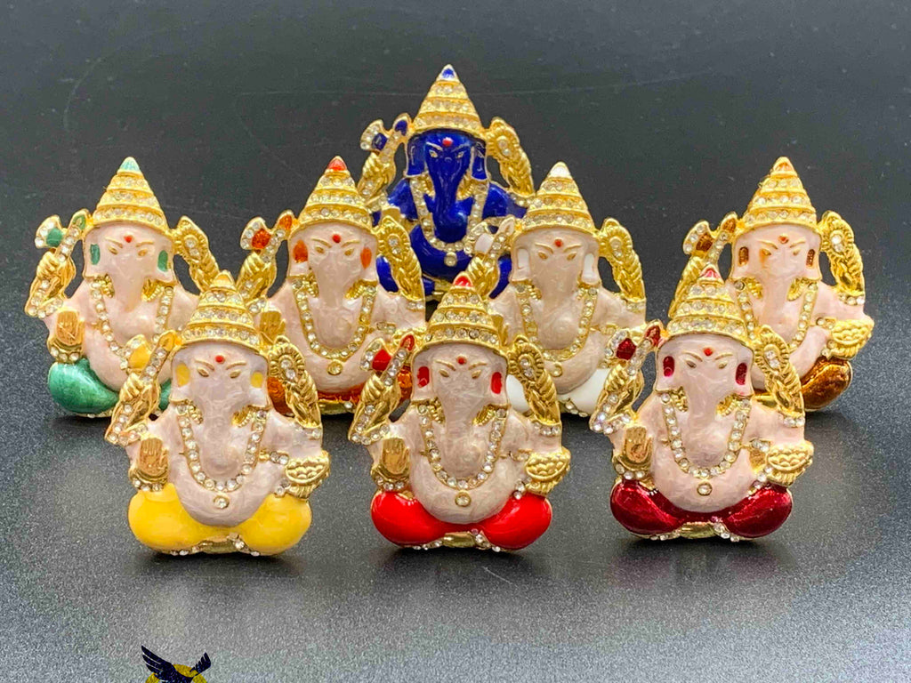 Different color handmade enamel paint Ganesh car idols – Globus ...