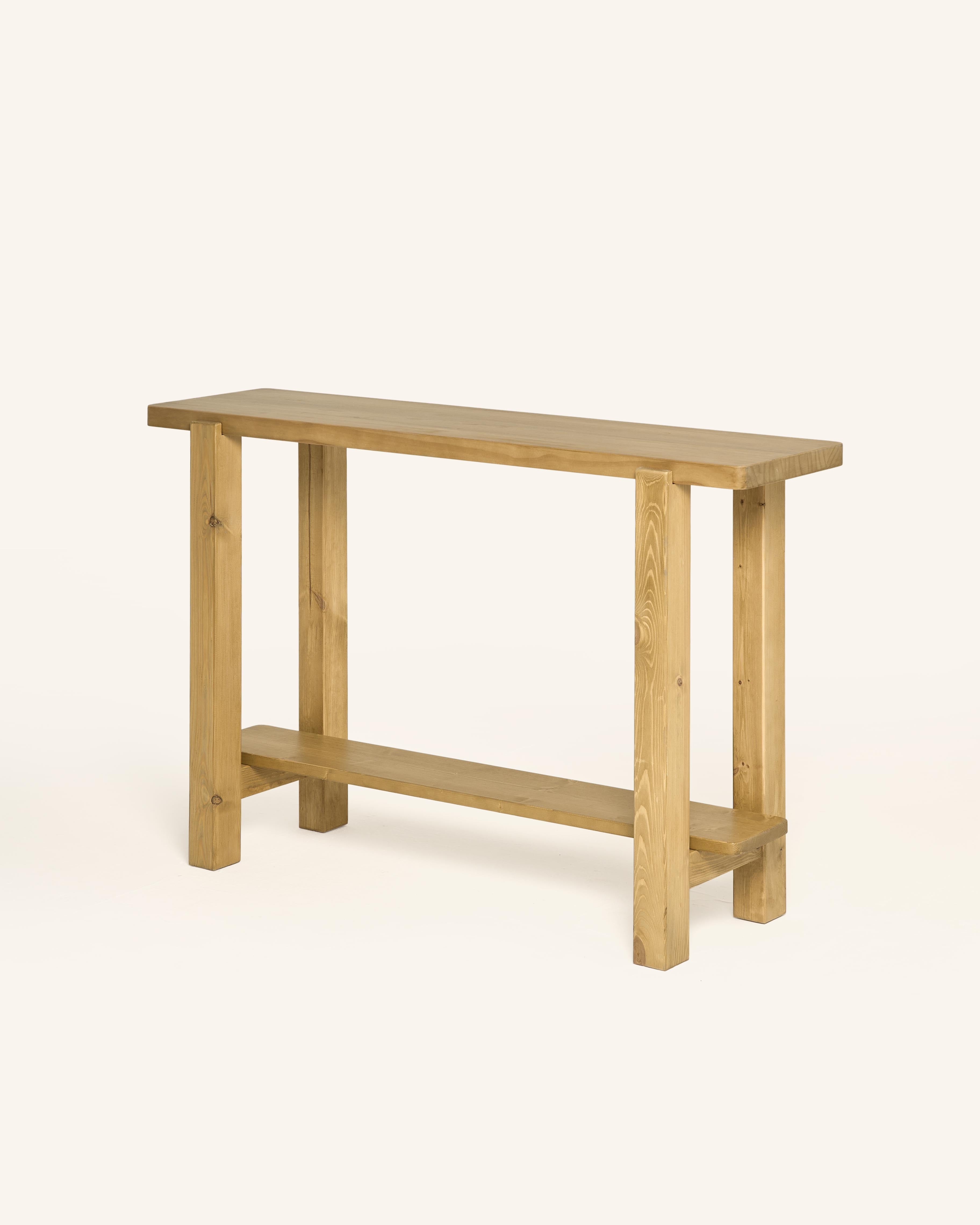 Family product Varm hall table