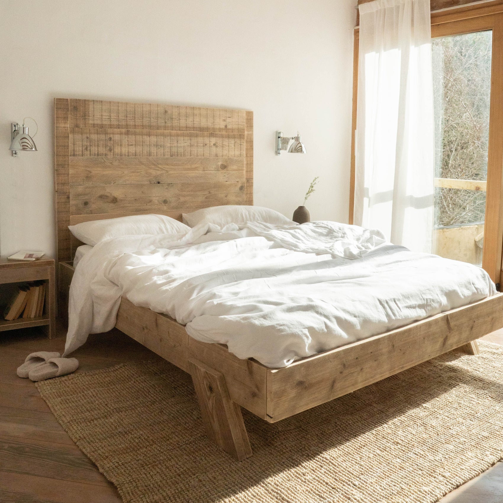 Estructura de cama de madera maciza