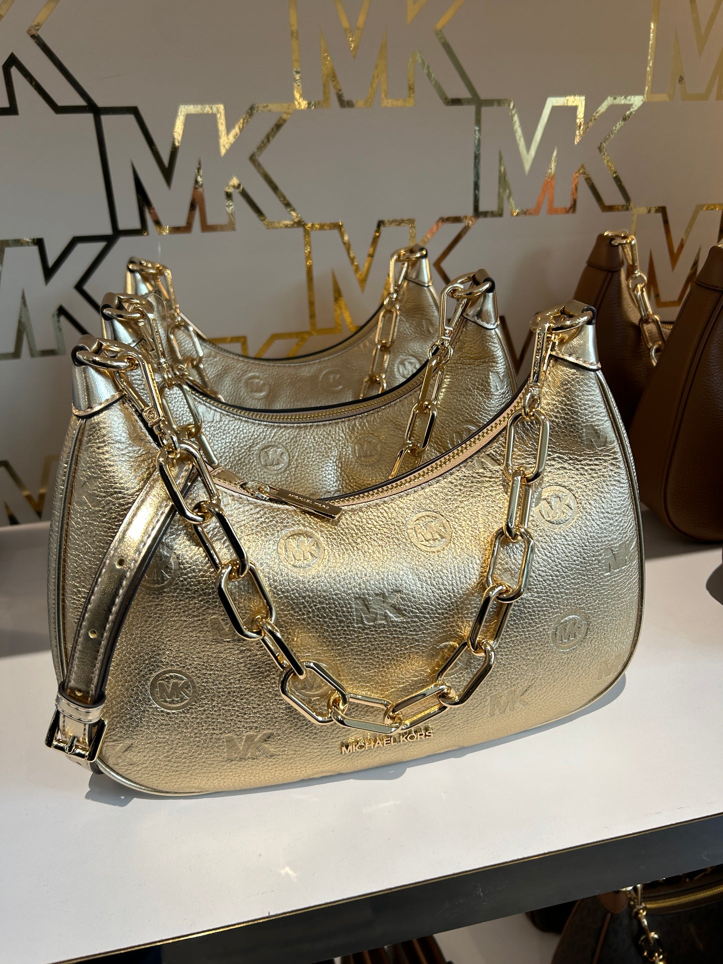 Mua Túi Đeo Vai Michael Kors MK Cora Large Zip Pouchette In