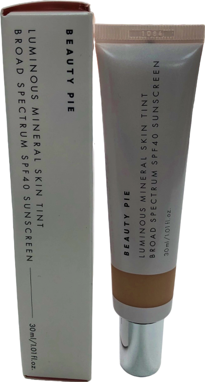 image of Beauty Pie Luminous Mineral Skin Tint Broad Spectrum SPF40 Sunscreen 30ml