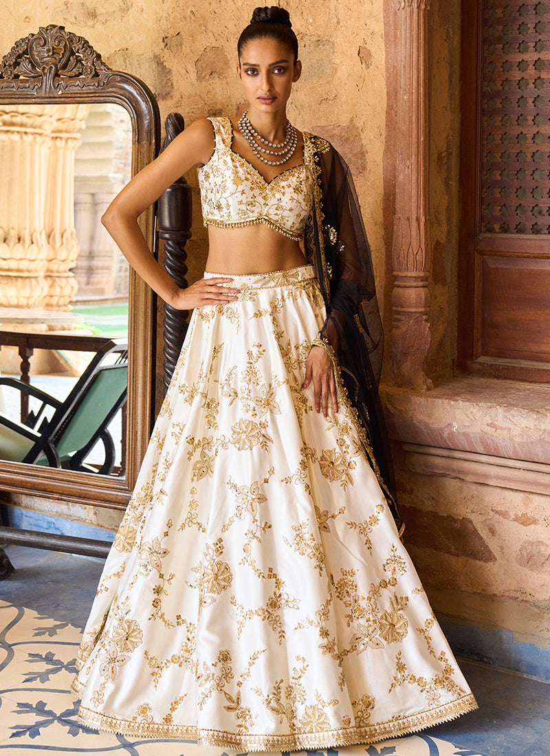 Buy Women's Black And Gold Lehenga Set - Label Shaurya Sandhya Online at  Best Price | Trendia