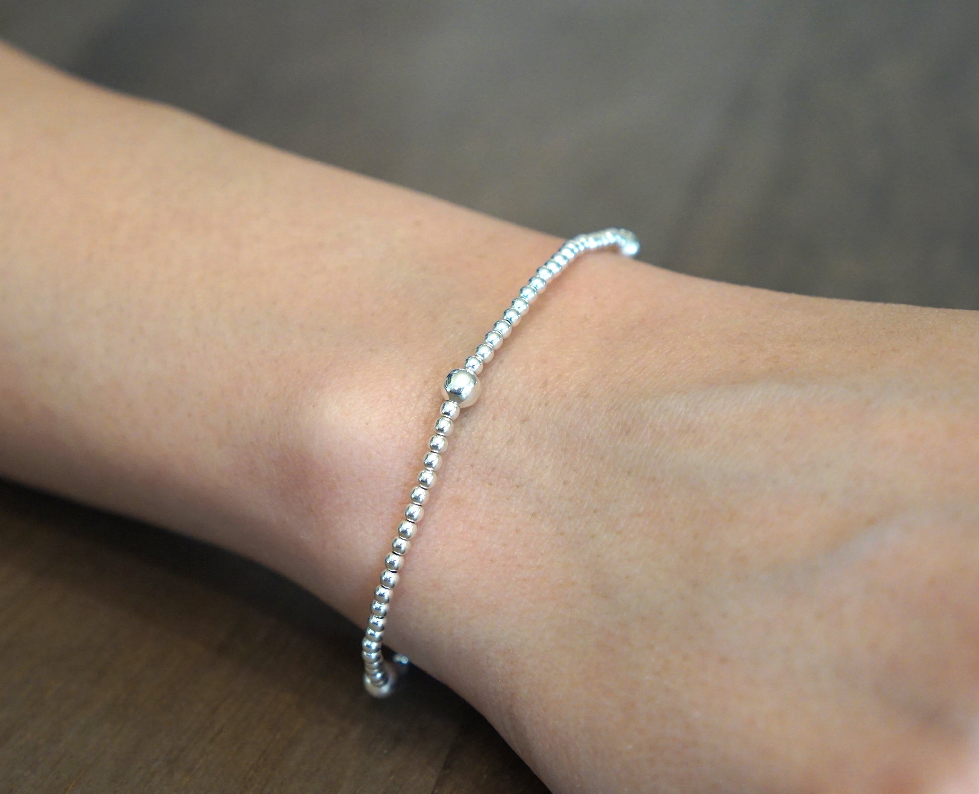 Silver Beaded Bubble Bracelet with 4 Point