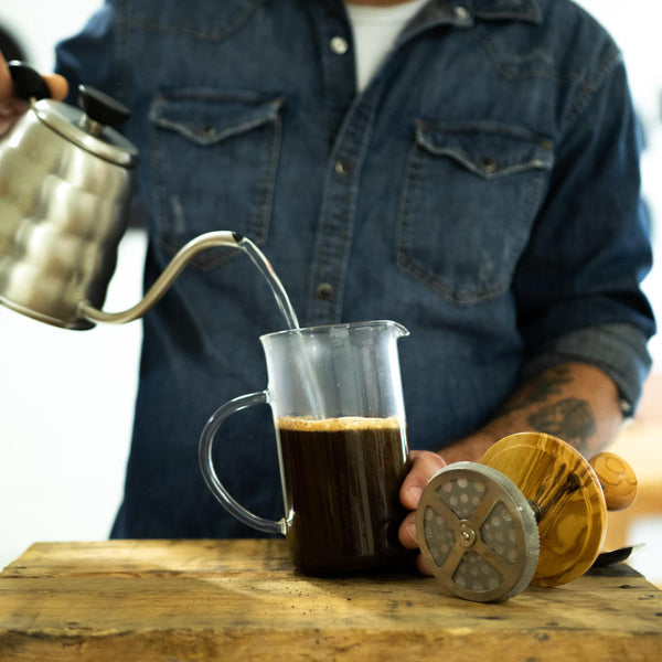 Comment faire du café dans une cafetière à piston ?