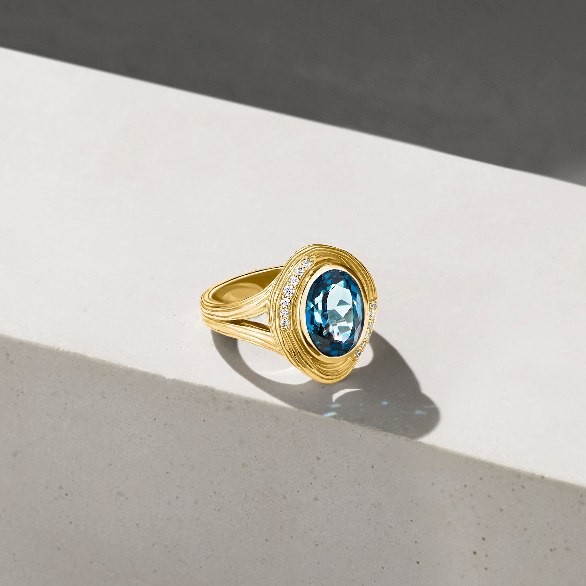 Santorini Oval Ring with London Blue Topaz and Diamonds in 18K