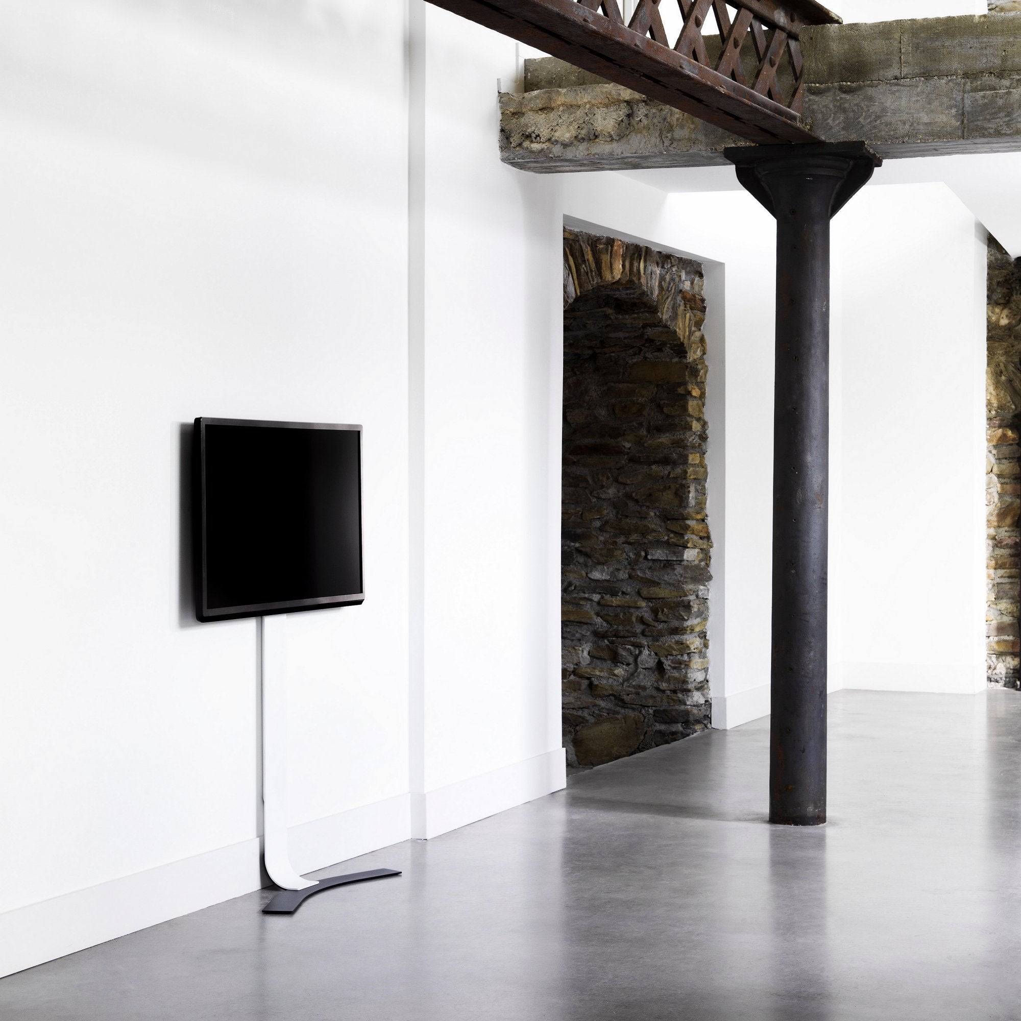 erard standit screens tvs