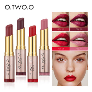 O.TWO.O  Long Lasting Lip Kit Matte Lip