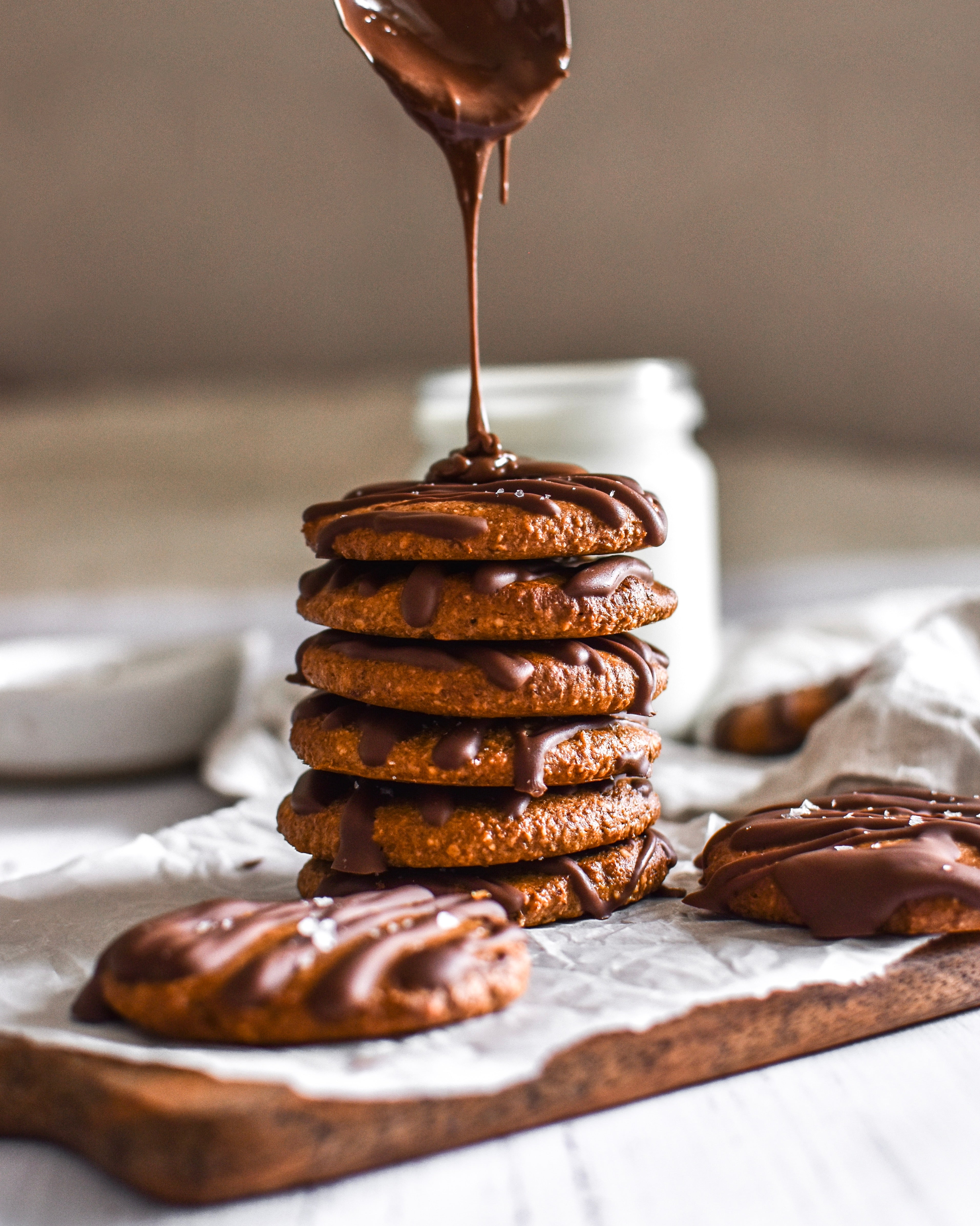 healthy almond caramel cookies recipe