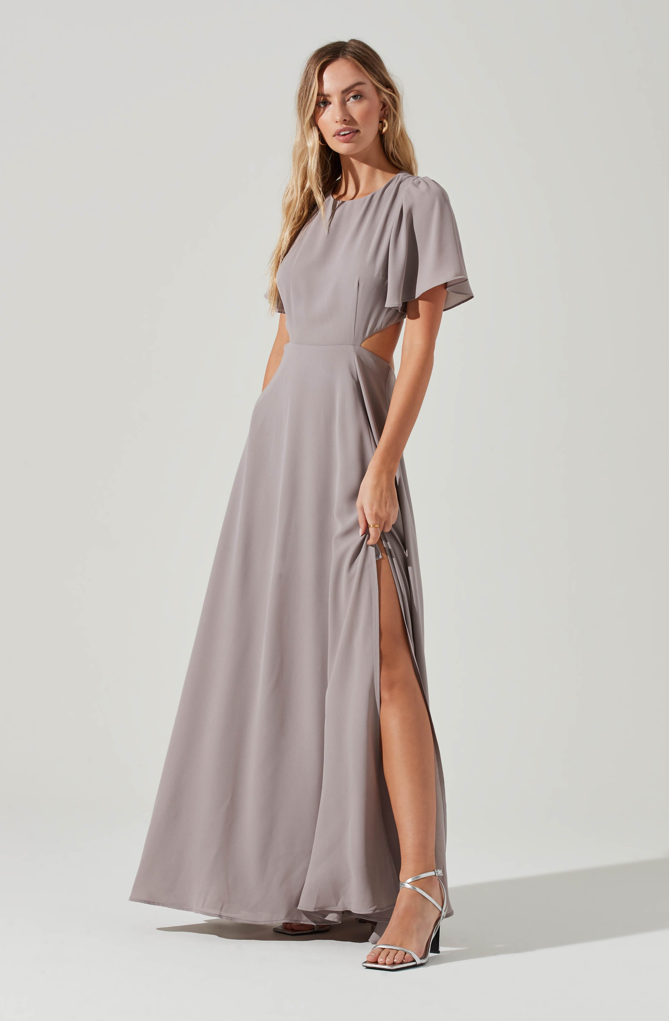Tropics Plunge Neck Pleated Open Back Maxi Dress – ASTR The Label