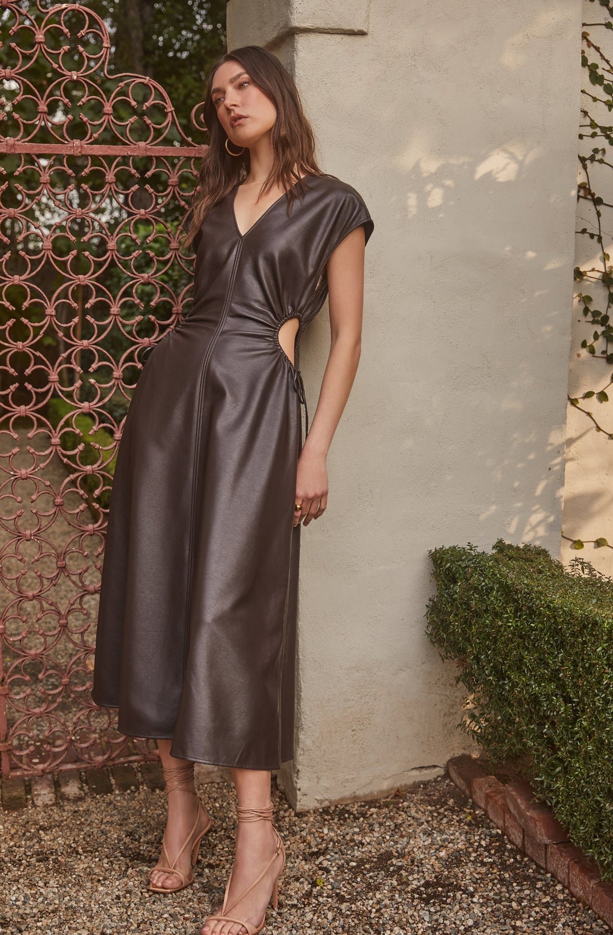 Fahrenheit Asesor jugo Miranda Faux Leather Cutout Midi Dress – ASTR The Label
