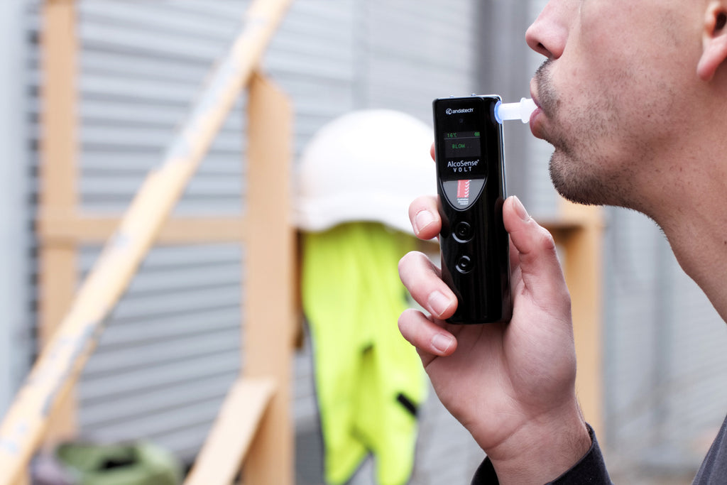 How to perform a personal breathalyser test