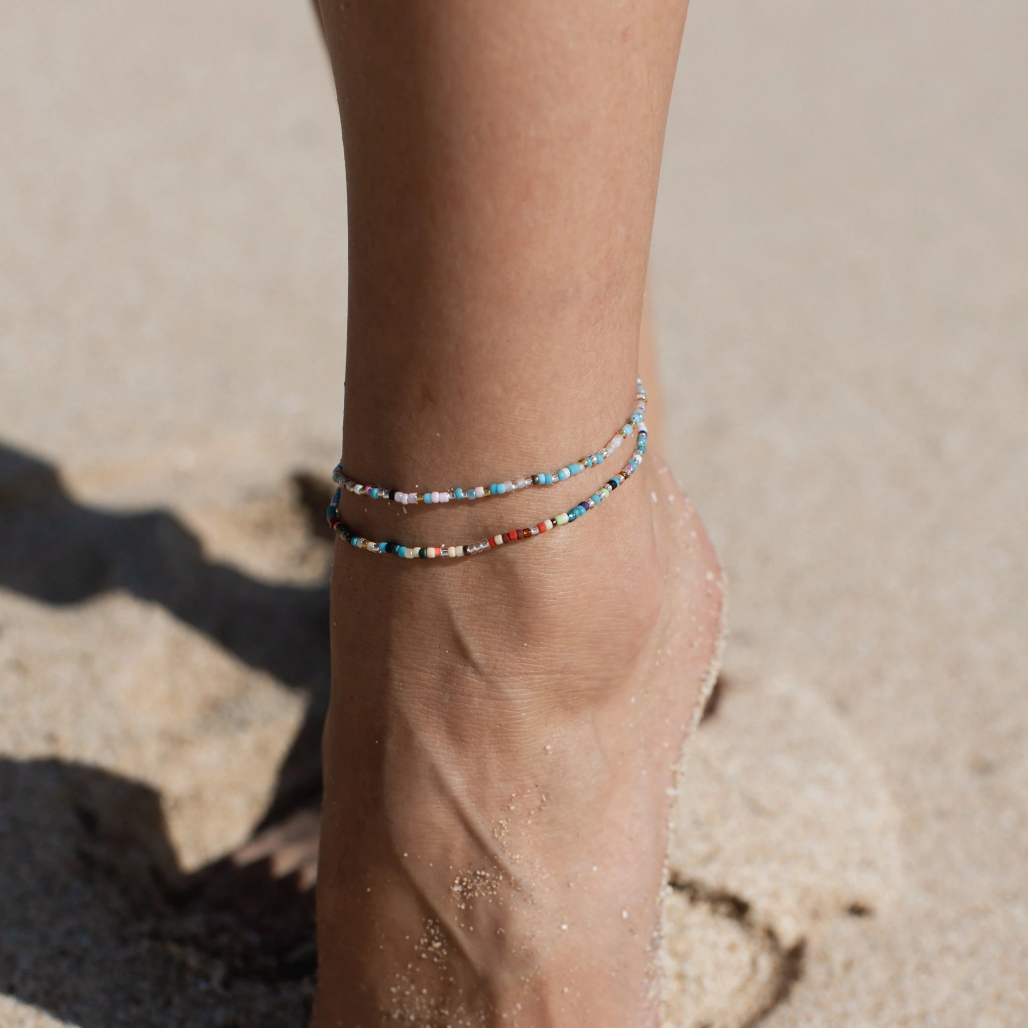 The Leg Elastic Foot Chain Ankle Bracelet Handmade Beaded Anklet Beach  Jewelry at Rs 1379.00 | गारमेंट स्टॉक लॉट - Rajeshwar Impex, Mumbai | ID:  2851665735955