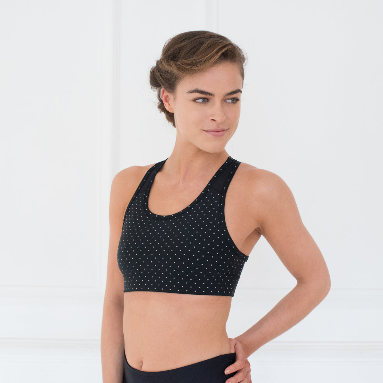 black sports bra crop top